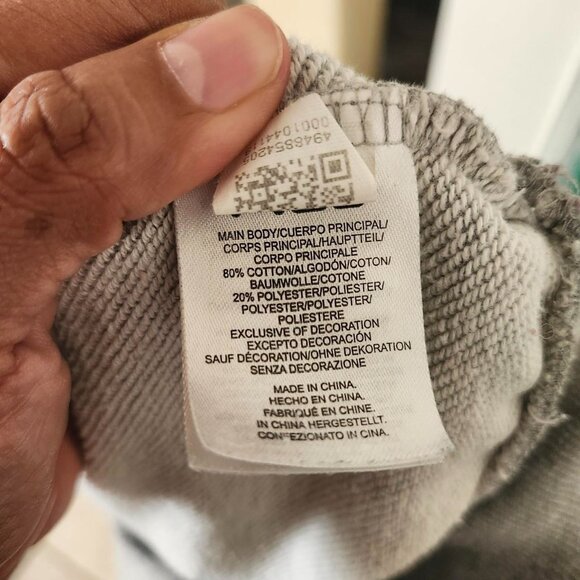 Heather Grey Fila crewneck Sweatshirt Women Size Small - Picture 3 of 4